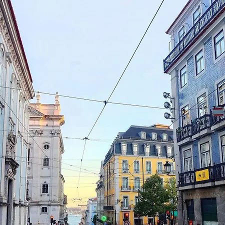 Bedrooms In Lisbon'S Bairro Alto In Shared Accommodation-2